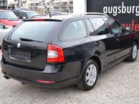 Gebraucht Skoda Octavia Elegance 160 PS (117 kW) 2010 Schwarzmagic perleffekt Kombi