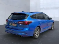 Gebraucht Ford Focus ST-Line 155 PS (114 kW) 2023 Dynamicblau (metallic) Kombi