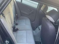 Gebraucht BMW 318 143 PS (105 kW) 2008 Schwarz Kombi