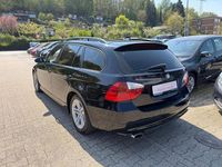 Gebraucht BMW 320 177 PS (130 kW) 2008 Schwarz Kombi
