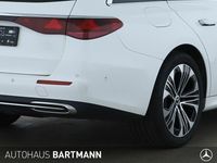 Gebraucht Mercedes E200 Advanced 204 PS (150 kW) 2023 Unilack polarweiß Kombi