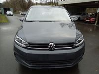 Neu VW Touran 150 PS (110 kW) 2025 Uranograu Van / Kleinbus