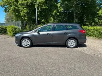 Gebraucht Ford Focus Business Edition 125 PS (91 kW) 2017 Grau Kombi