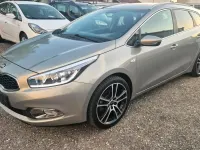 Gebraucht Kia Ceed 135 PS (99 kW) 2013 Grau Kleinwagen