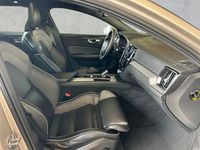 Gebraucht Volvo V60 CC Ultimate 197 PS (144 kW) 2023 Grau Kombi