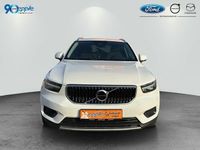 Gebraucht Volvo XC40 Momentum 163 PS (119 kW) 2022 Ice white, solid SUV