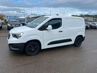 Gebraucht Opel Combo Edition 102 PS (75 kW) 2020 Weiß Van / Kleinbus
