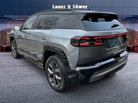 Neu Jeep Compass 145 PS (106 kW) 2026 Grau SUV