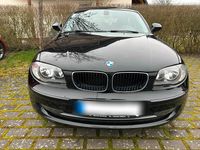 Gebraucht BMW 116 122 PS (89 kW) 2010 Schwarz Kleinwagen