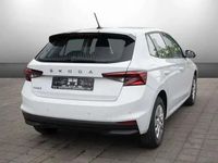 Gebraucht Skoda Fabia Essence 80 PS (58 kW) 2024 Weiß Kleinwagen