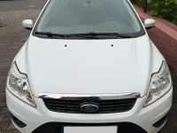 Gebraucht Ford Focus 101 PS (74 kW) 2011 Weiß Kleinwagen