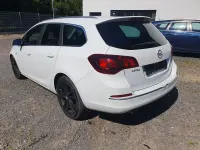 Gebraucht Opel Astra Sport 165 PS (121 kW) 2013 Weiß Kombi