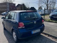 Gebraucht VW Polo 64 PS (47 kW) 2005 Blau Kleinwagen