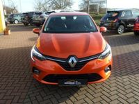 Gebraucht Renault Clio V Intens 91 PS (66 kW) 2021 Valencia orange metallic Kleinwagen