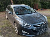 Gebraucht Hyundai i40 163 PS (119 kW) 2014 Grau Kombi