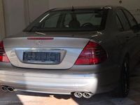 Gebraucht Mercedes E500 Elegance 306 PS (225 kW) 2004 Gold Limousine