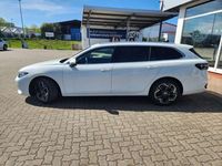 Gebraucht VW Passat IQ Drive 150 PS (110 kW) 2024 Weiß Kombi