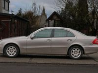 Gebraucht Mercedes E220 150 PS (110 kW) 2005 Grau Limousine