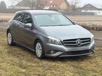 Gebraucht Mercedes A180 122 PS (89 kW) 2012 Grau Limousine