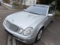 Gebraucht Mercedes E220 150 PS (110 kW) 2002 Silber Limousine