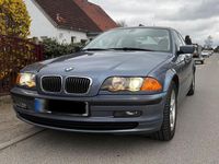 Używany BMW 320 170 KM (125 kW) 2001 Niebieski Sedan/Limuzyna