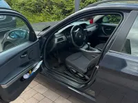 Gebraucht BMW 318 122 PS (89 kW) 2006 Blau Kombi