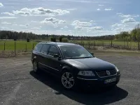 Käytetty VW Passat Executive 150 HP (110 kW) 2001 Musta Farmari