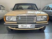 Gebraucht Mercedes E230 136 PS (100 kW) 1984 Gelb Limousine