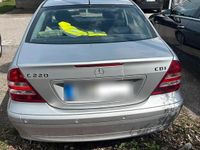 Gebraucht Mercedes C220 150 PS (110 kW) 2005 Silber Limousine