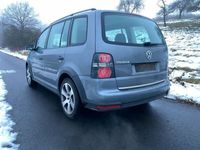 gebraucht VW Touran Cross BMN 170PS DSG AHK 5Sitze TÜV/AU neu