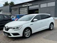 Gebraucht Renault Mégane GrandTour Play 132 PS (97 kW) 2018 Gletscherweiss Kombi