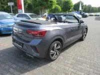 Gebraucht VW T-Roc Cabriolet R-line 150 PS (110 kW) 2022 Rauchgrau metallic schwarz Cabrio