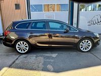 Gebraucht Opel Astra 140 PS (102 kW) 2011 Braun Kombi