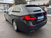 Gebraucht BMW 520 Performance 190 PS (139 kW) 2021 Grau Kombi