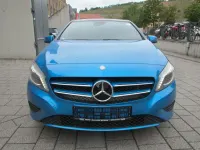 Gebraucht Mercedes A200 136 PS (100 kW) 2013 Blau Kleinwagen