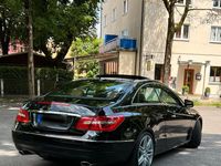 Gebraucht Mercedes E350 231 PS (169 kW) 2010 Schwarz Coupé