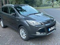 Gebraucht Ford Kuga Titanium 150 PS (110 kW) 2015 Grau SUV
