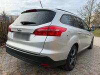 Usata Ford Focus 120 CV (88 kW) 2017 Grigio Station wagon