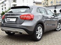 gebraucht Mercedes GLA180 Urban *7G Tronic*Navi*MB Servicegepflegt