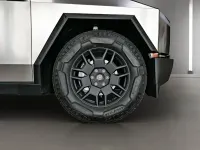 Gebraucht Tesla Cybertruck 370 kW (504 PS) 2024 Silber Pickup