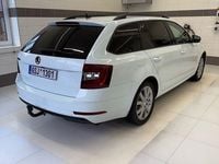 Gebraucht Skoda Octavia Clever 150 PS (110 kW) 2019 Weiß Kombi