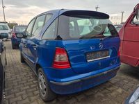 Gebraucht Mercedes A140 82 PS (60 kW) 2000 Blau Limousine