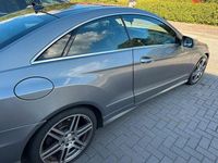 Gebraucht Mercedes E350 AMG line 300 PS (220 kW) 2010 Grau Coupé