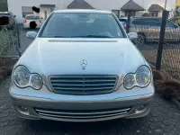 Gebraucht Mercedes C200 Classic 122 PS (89 kW) 2004 Grau Limousine