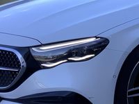 Gebraucht Mercedes E300 AMG 313 PS (230 kW) 2025 Weiß Limousine