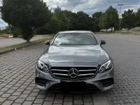 Gebraucht Mercedes E350 AMG line 313 PS (230 kW) 2019 Grau Limousine