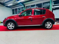 Gebraucht Dacia Sandero Stepway 84 PS (61 kW) 2011 Rot SUV