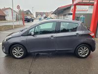 Gebraucht Toyota Yaris Hybrid Comfort 75 PS (55 kW) 2017 Grau Limousine