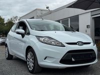 Gebraucht Ford Fiesta Trend 60 PS (44 kW) 2009 Weiß Kleinwagen