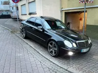 Gebraucht Mercedes E320 224 PS (164 kW) 2008 Schwarz Limousine